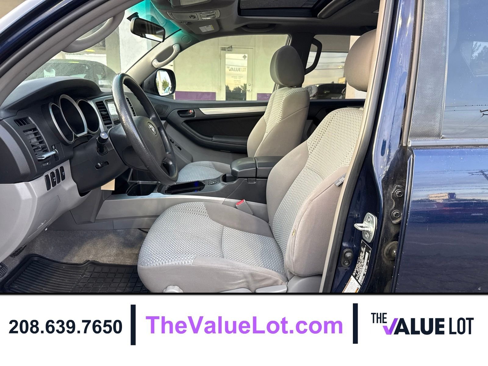 Used 2007 Blue Toyota SR5 image 19