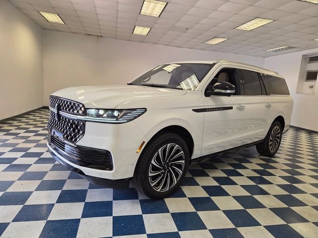 Used 2025 White Lincoln Black Label image 3