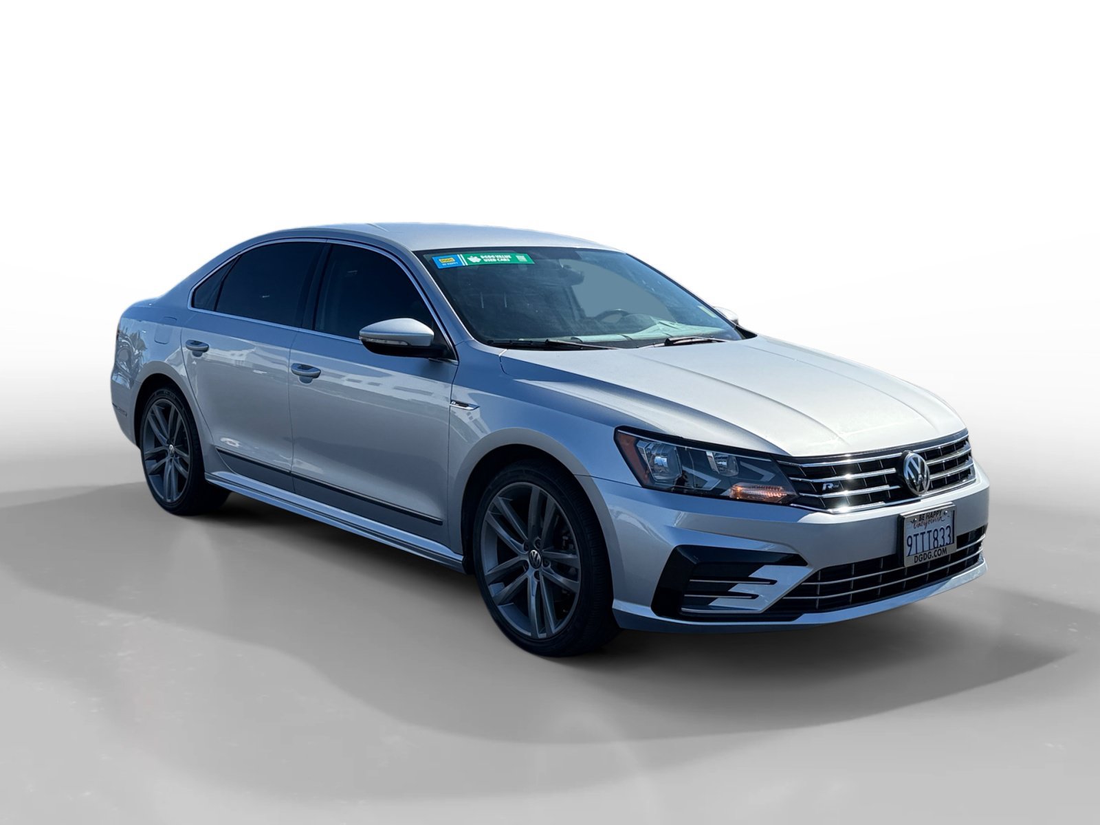 Used 2017 Reflex Silver Metallic Volkswagen 1.8T R-Line image 7