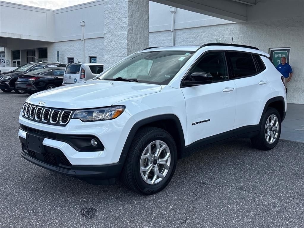 2025 Jeep Compass Latitude - Photo 24
