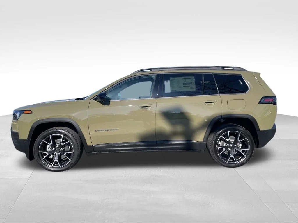 New 2026  Jeep Overland image 2
