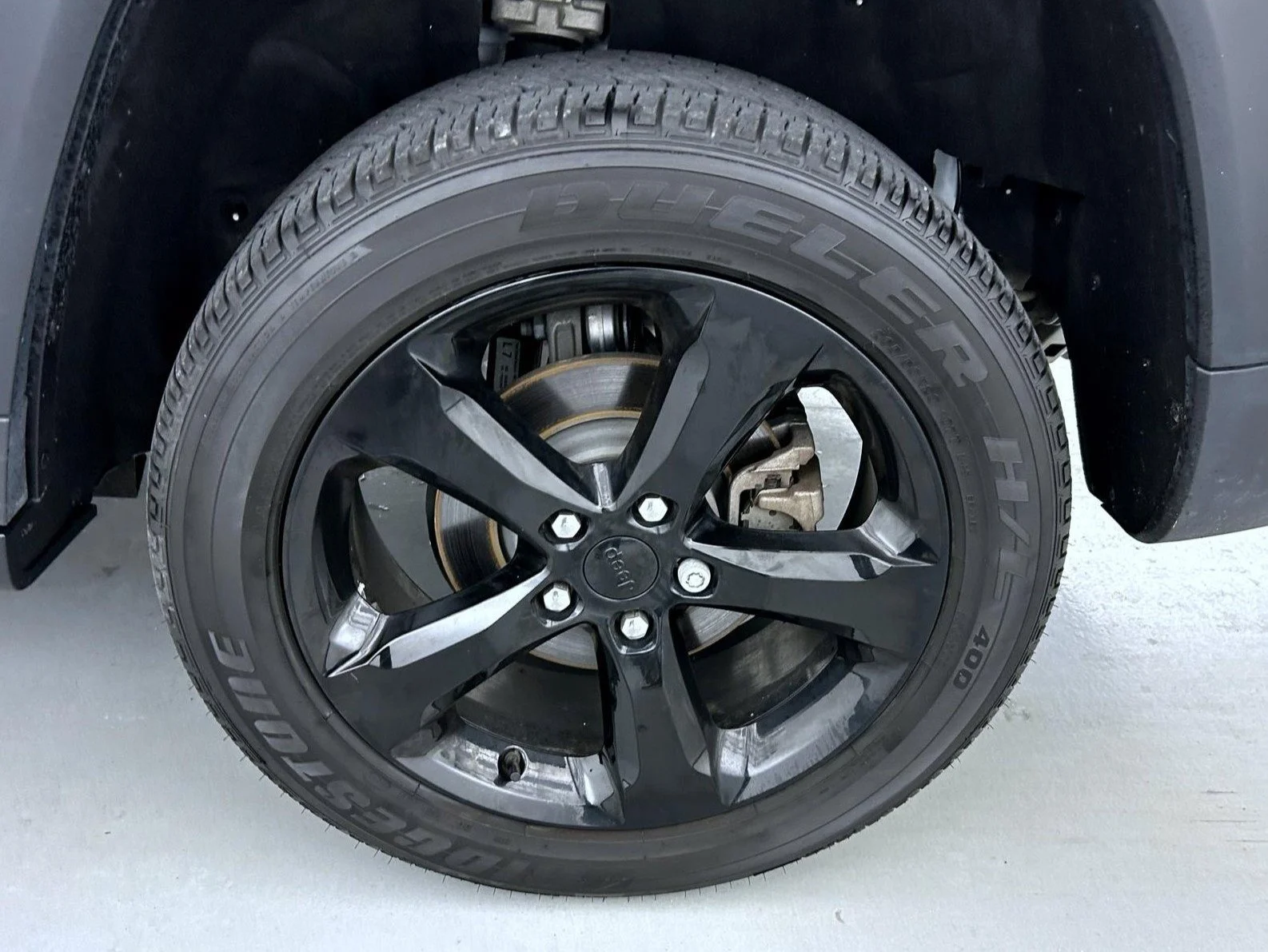 Used 2023 White Jeep Altitude X image 23