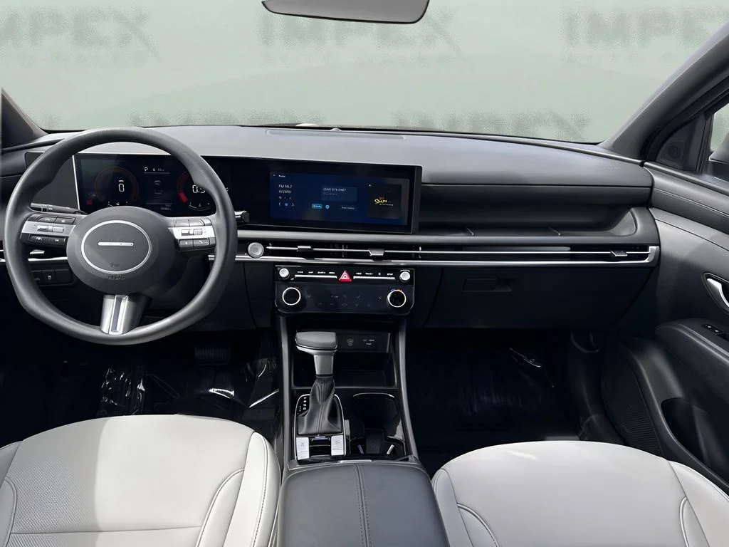 Used 2025 Gray Hyundai SEL image 12