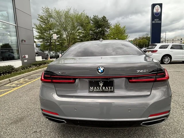 Used 2022 Dravit Grey Metallic BMW 740i xDrive ~PREMIUM & EXECUTIVE PACKAGE !! image 5