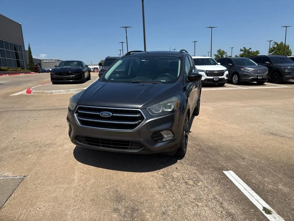 Used 2017 Gray Ford SE image 3