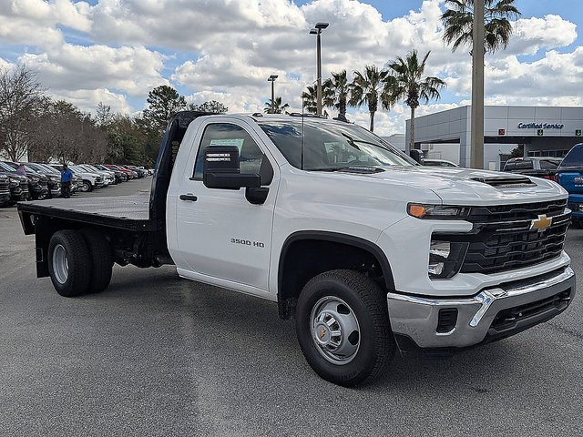 2025 Chevrolet Silverado 3500 HD Chassis Cab Work Truck