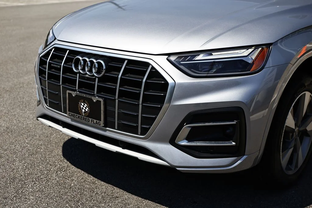 Certified Used 2023 Florett Silver Metallic Audi 40 Premium Plus image 12