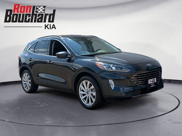 2022 Ford Escape Titanium Hybrid