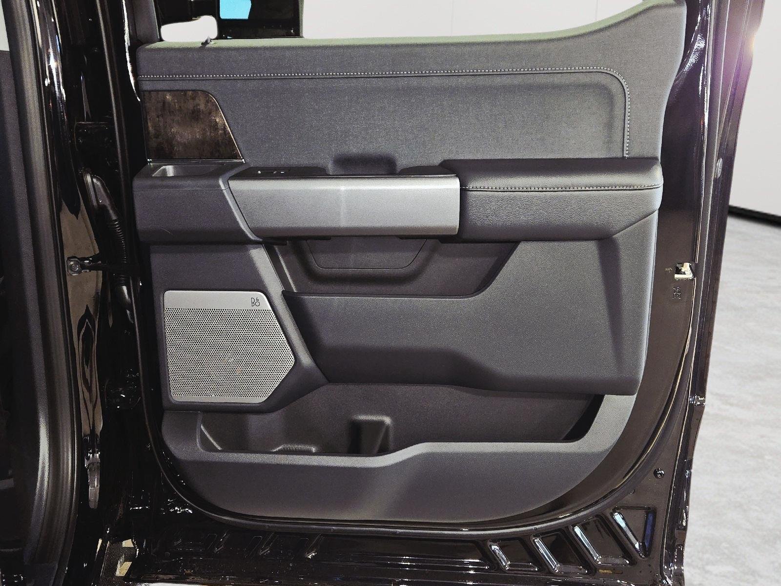 New 2026 Agate Black Metallic Ford F-250® Lariat® image 75