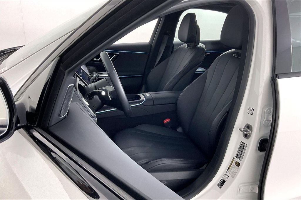 2026 Mercedes-Benz E-Class E350 - Photo 17