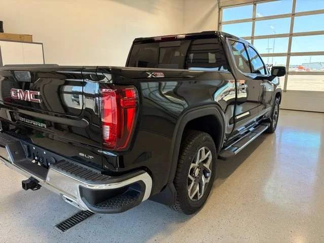 New 2026 Onyx Black GMC SLT image 18