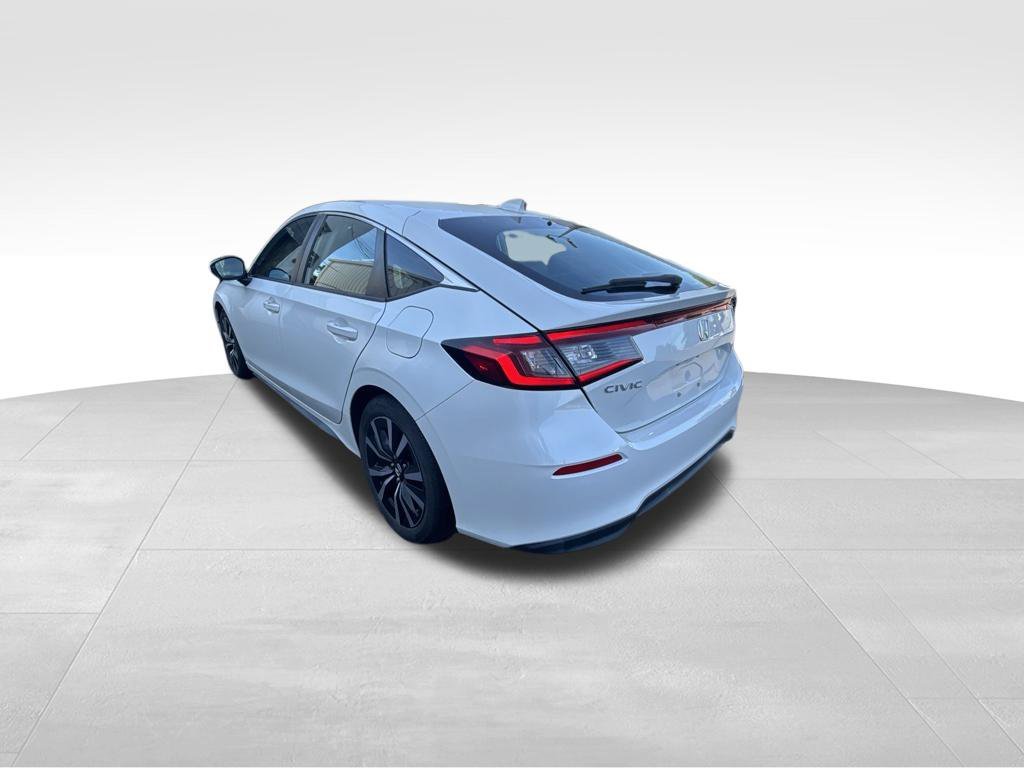Used 2024 White Honda EX-L image 3