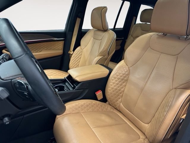 Used 2024 White Jeep Summit image 11