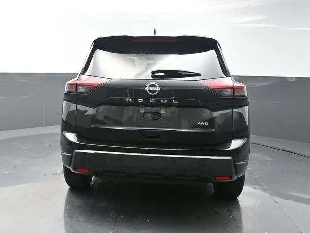Used 2024 Black Nissan S image 6