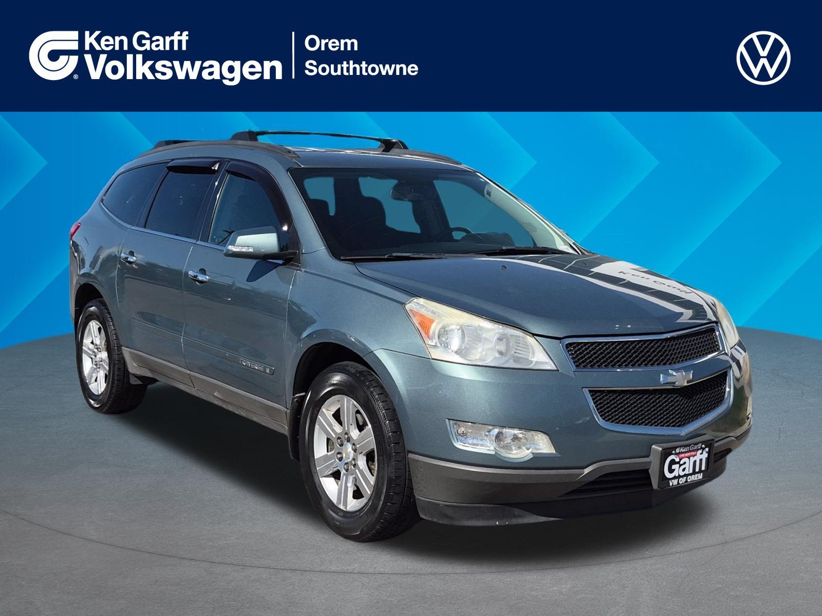 Used 2009 Silver Moss Metallic Chevrolet LT w/1LT image 1