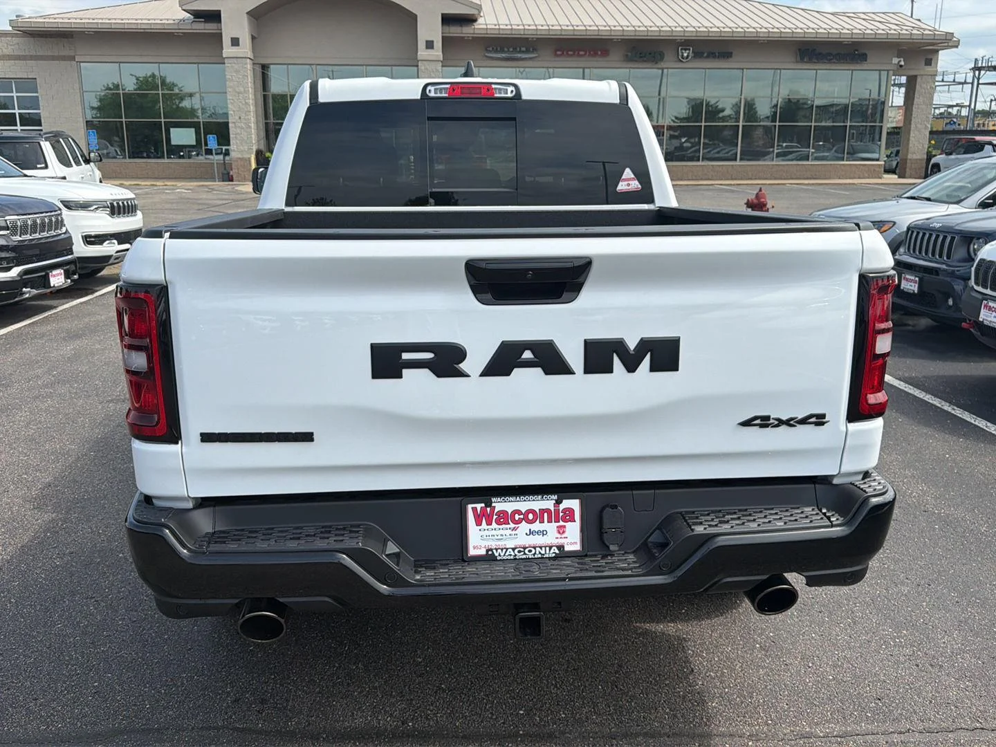 New 2026 Bright White Clear-Coat Exterior Paint RAM Big Horn image 6