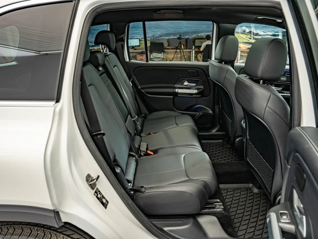 Used 2026 Polar White Mercedes-Benz GLB 250 image 35
