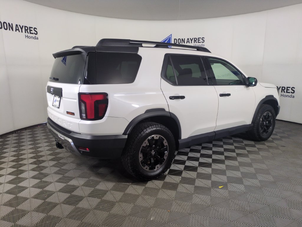Certified Used 2026 Platinum White Pearl Honda TrailSport Elite image 9
