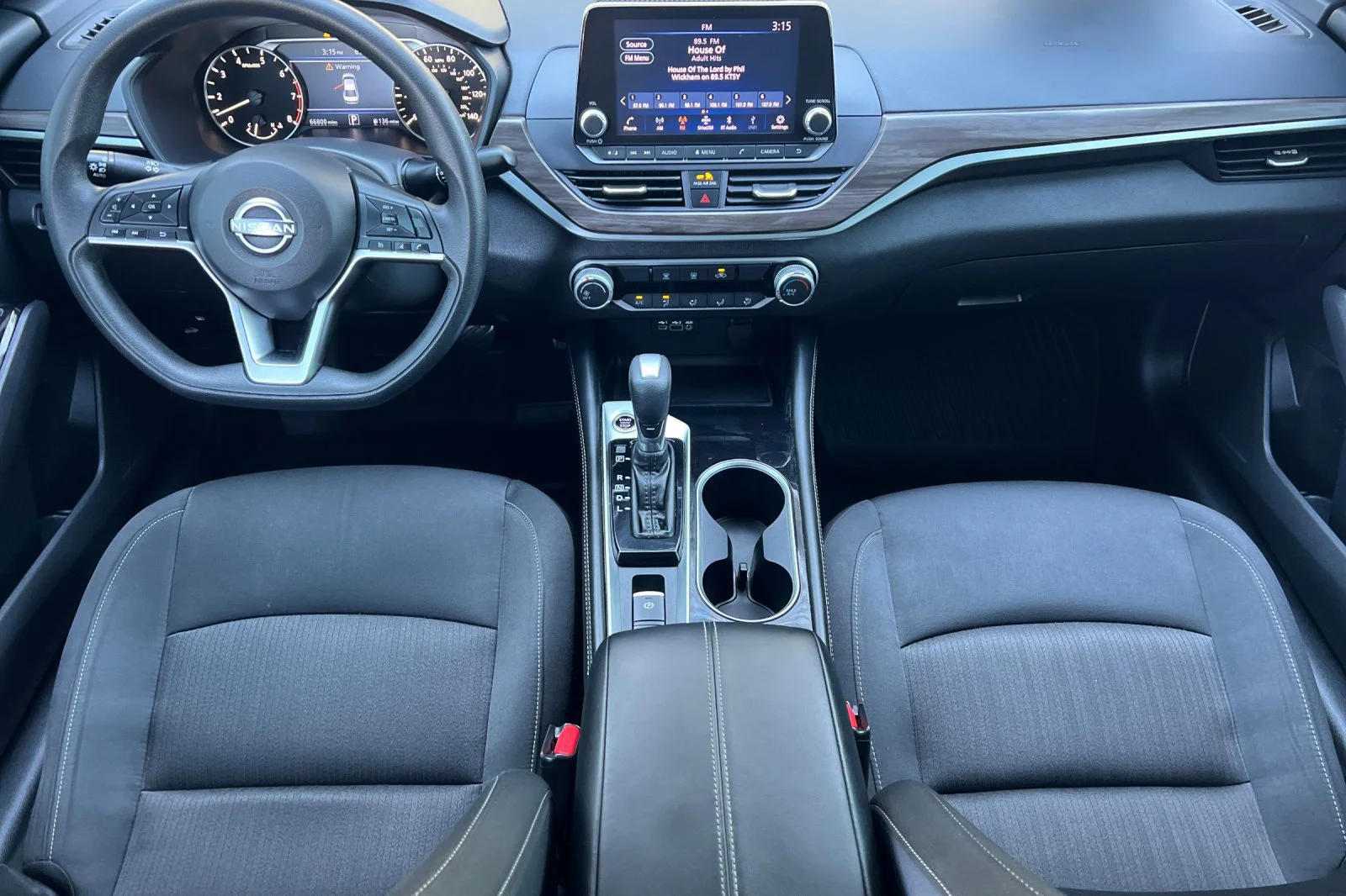 Used 2023 Pearl White Tricoat Nissan 2.5 SV image 13