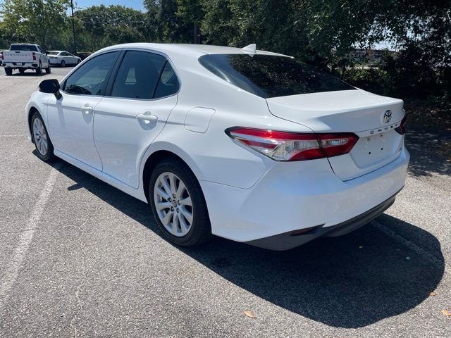 Used 2020 White Toyota LE image 6