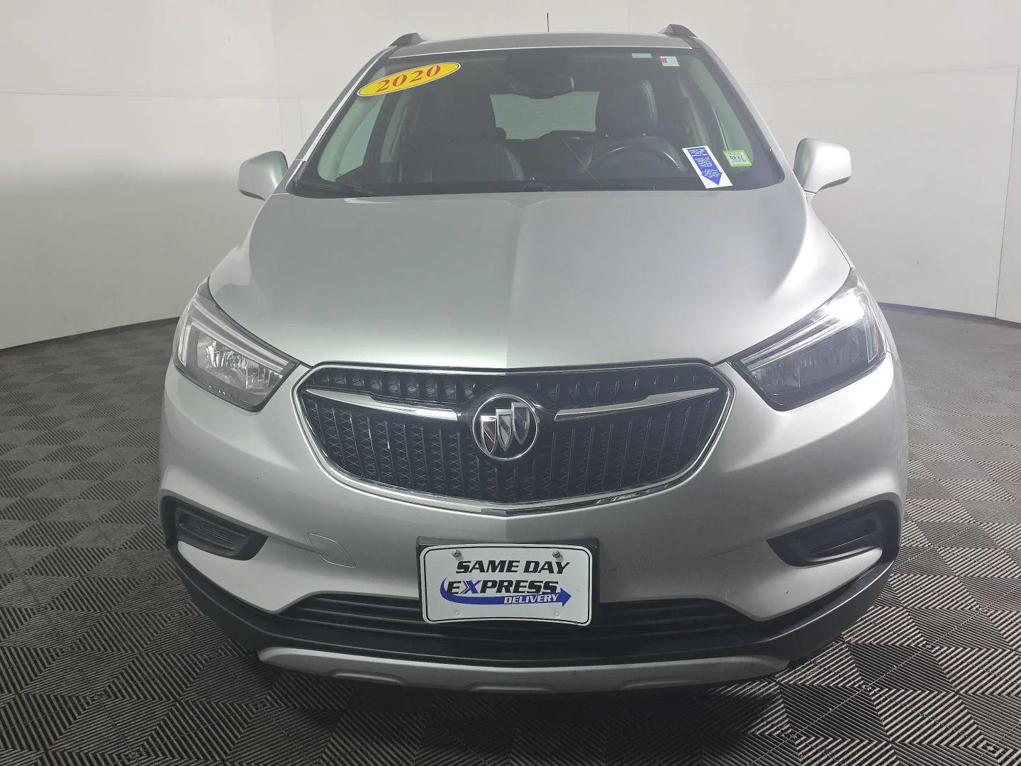 Used 2020 Quicksilver Metallic Buick Preferred image 7