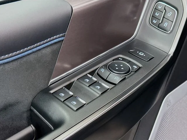 2026 Ford F-350 Super Duty Platinum - Photo 18