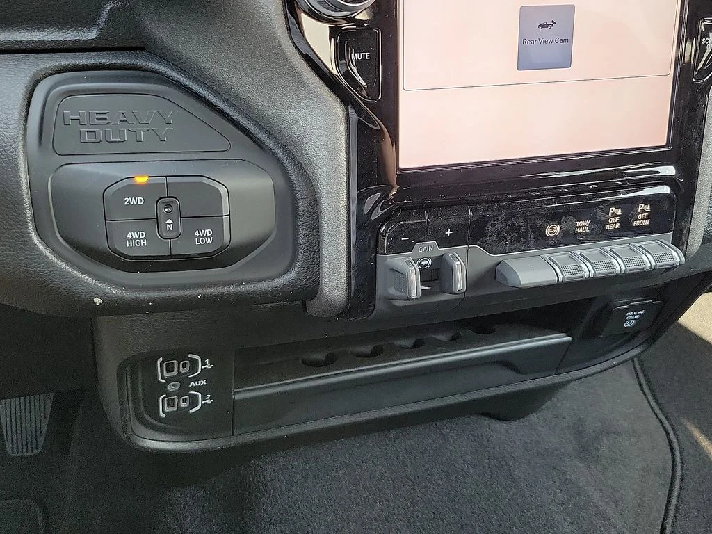 2025 RAM 2500 Tradesman - Photo 17