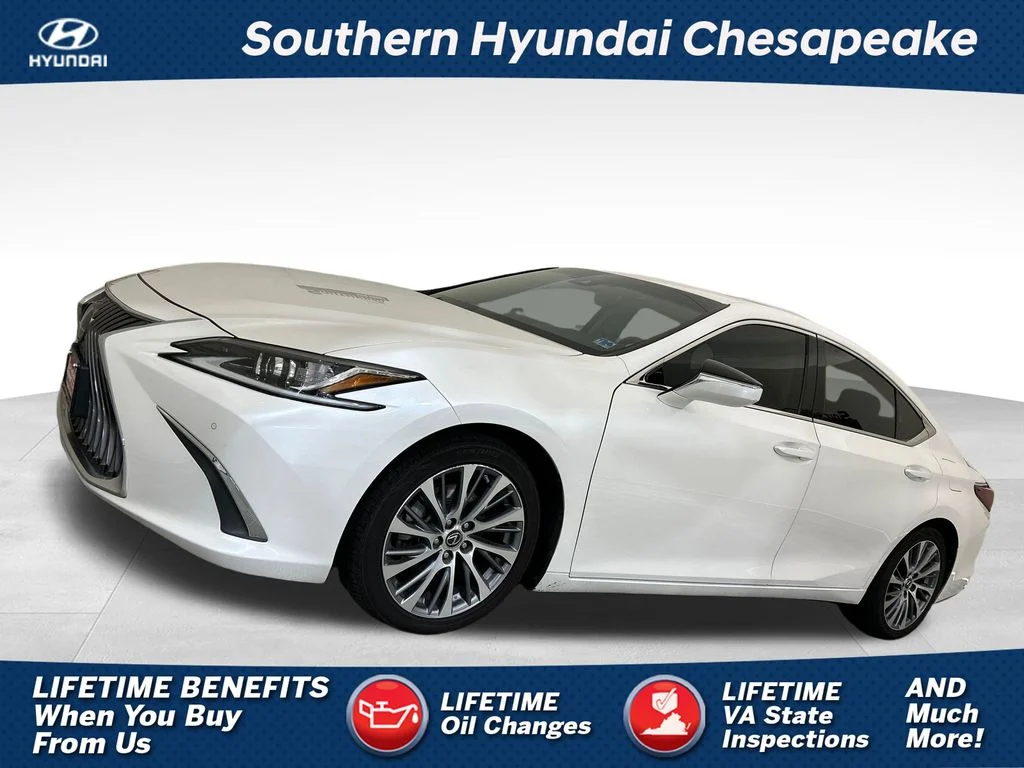 Used 2020 White Lexus 350 image 1