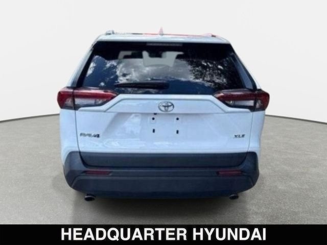 Used 2023 White Toyota XLE image 5