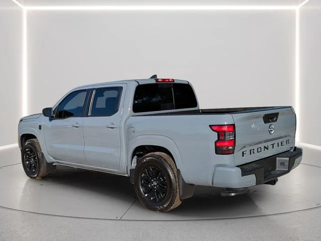 New 2026 Boulder Gray Pearl Nissan Crew Cab SV image 4