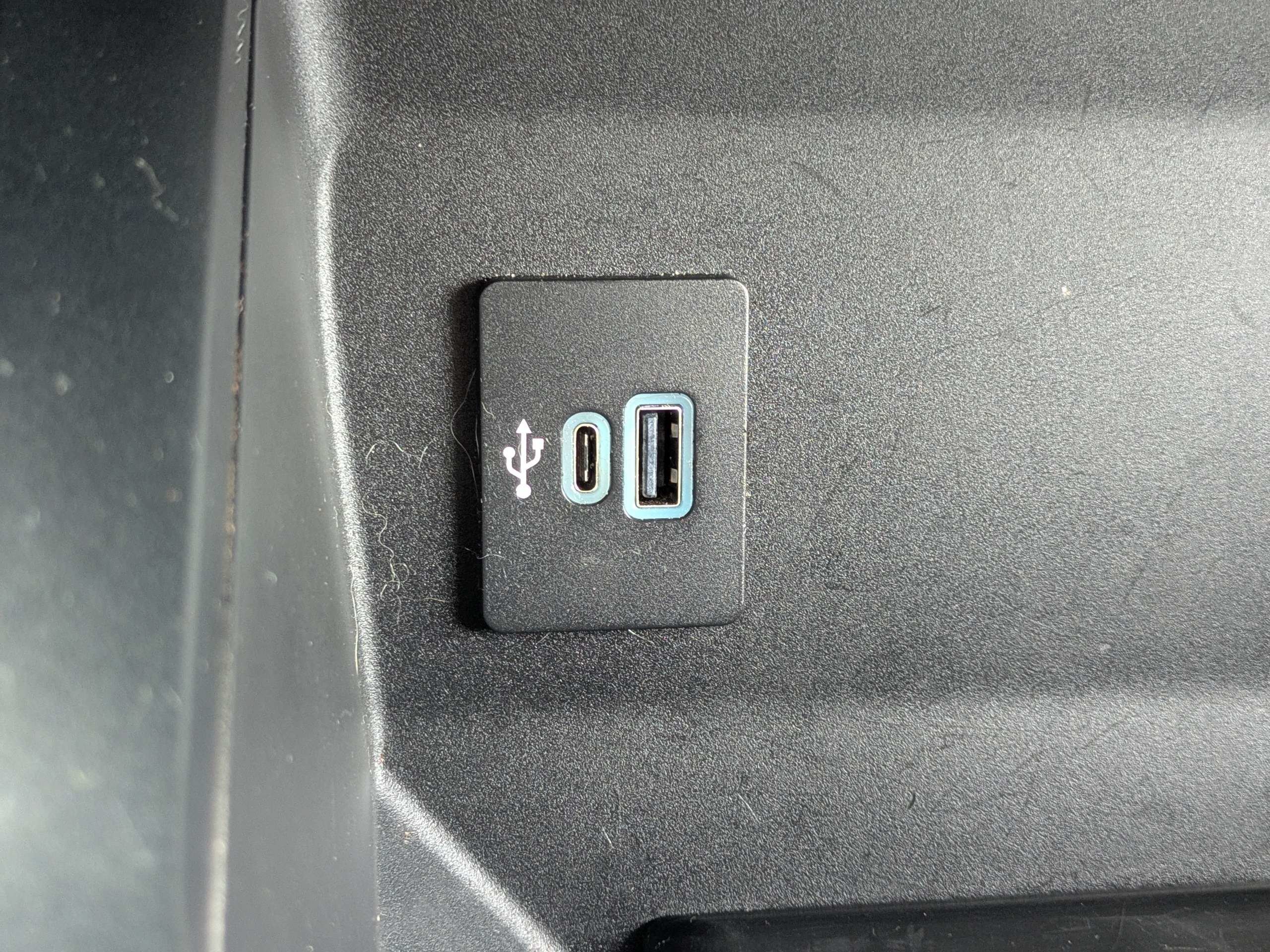 Used 2023  Ford XLT image 32