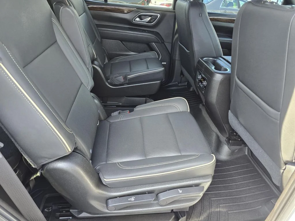 Used 2021 SUMMIT WHITE Chevrolet Premier image 19