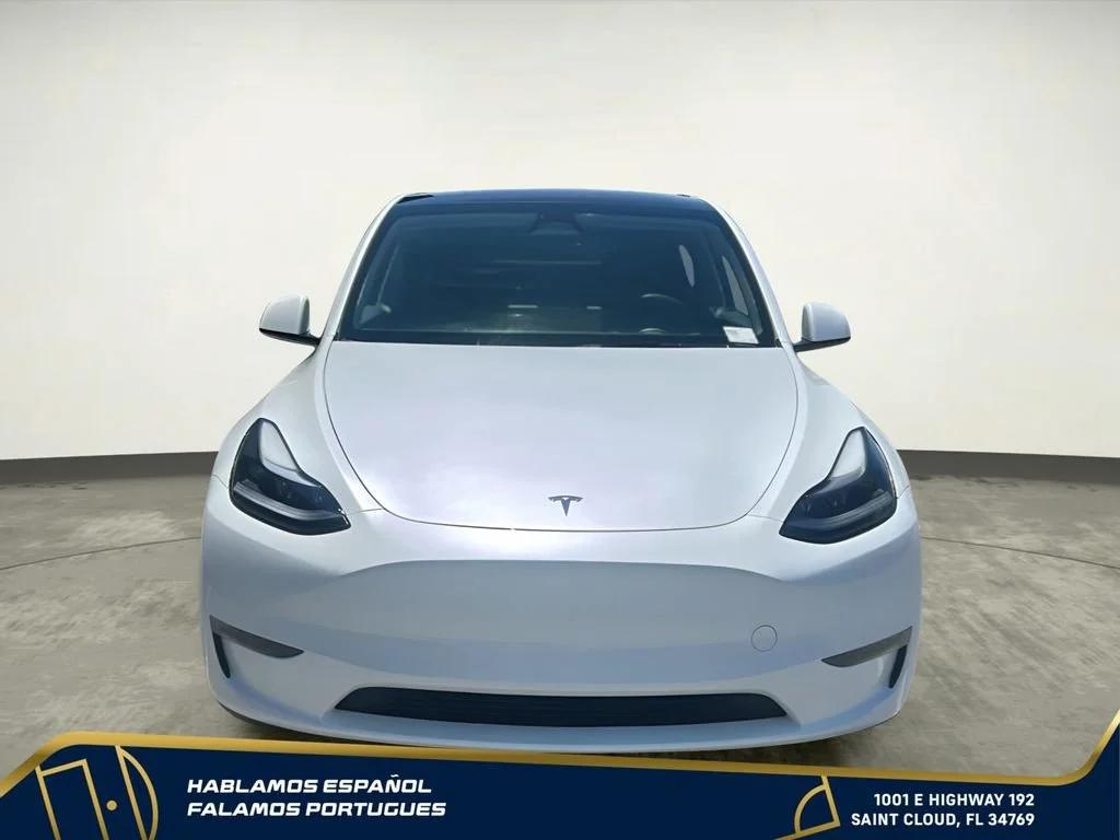 Used 2024  Tesla Long Range image 9