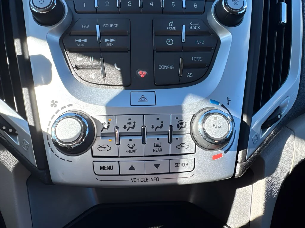 Used 2017 Black GMC SLE-1 image 19