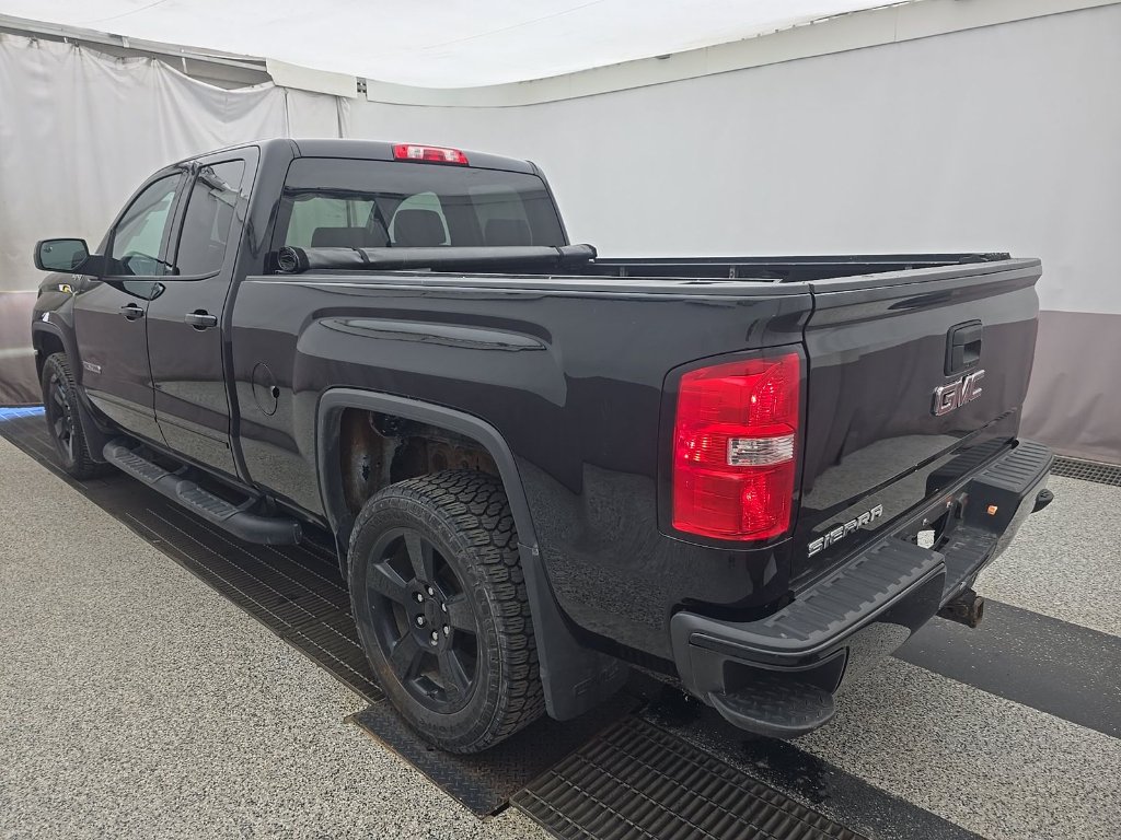 Used 2018 Onyx Black GMC Fleet/Base image 4