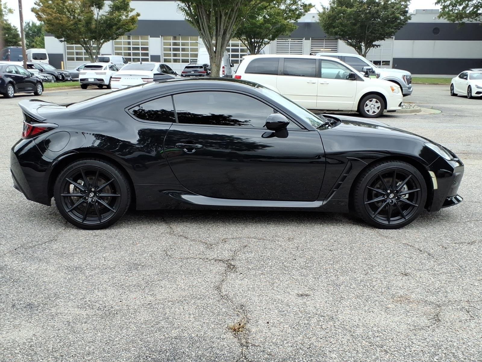 Used 2023 Raven Toyota Premium image 7