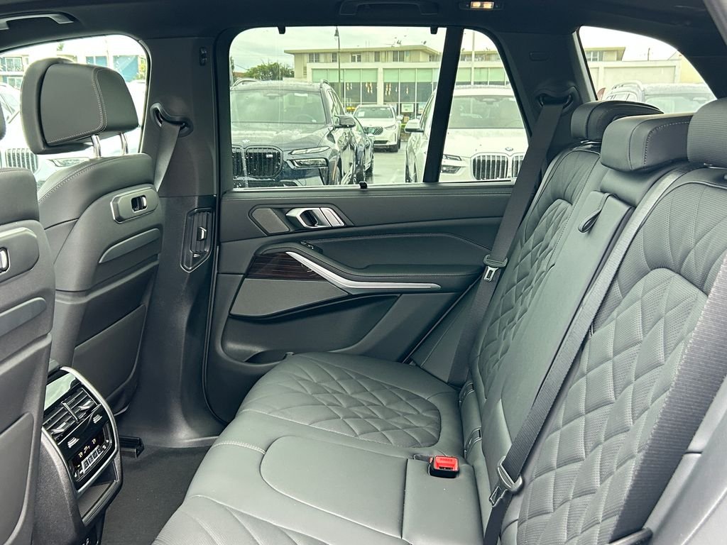 New 2026 Skyscraper Grey Metallic BMW xDrive40i image 30