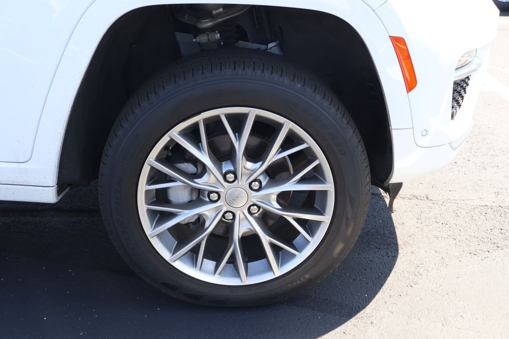 Used 2022 Bright White Clea Jeep Summit image 6