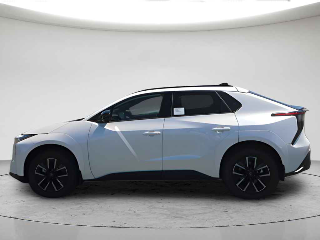 2026 Toyota bZ XLE - Photo 6