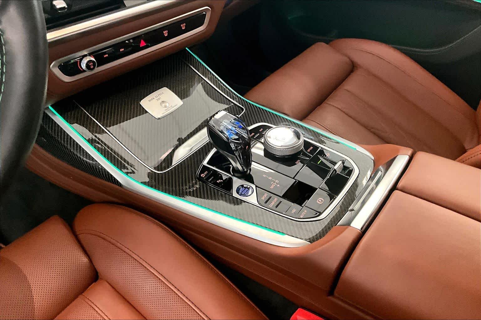 Used 2025 ALPINA Green Metallic BMW ALPINA XB7 image 15