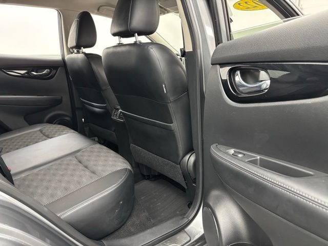 Used 2022 Gun Metallic Nissan SV image 31