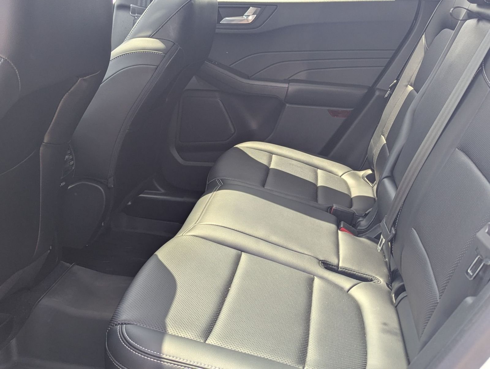 Used 2021 White Ford Titanium image 21