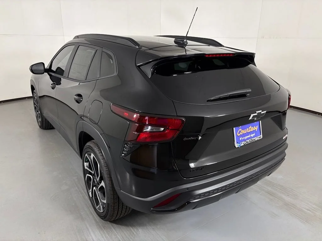 New 2026 Mosaic Black Metallic Chevrolet 2RS image 7