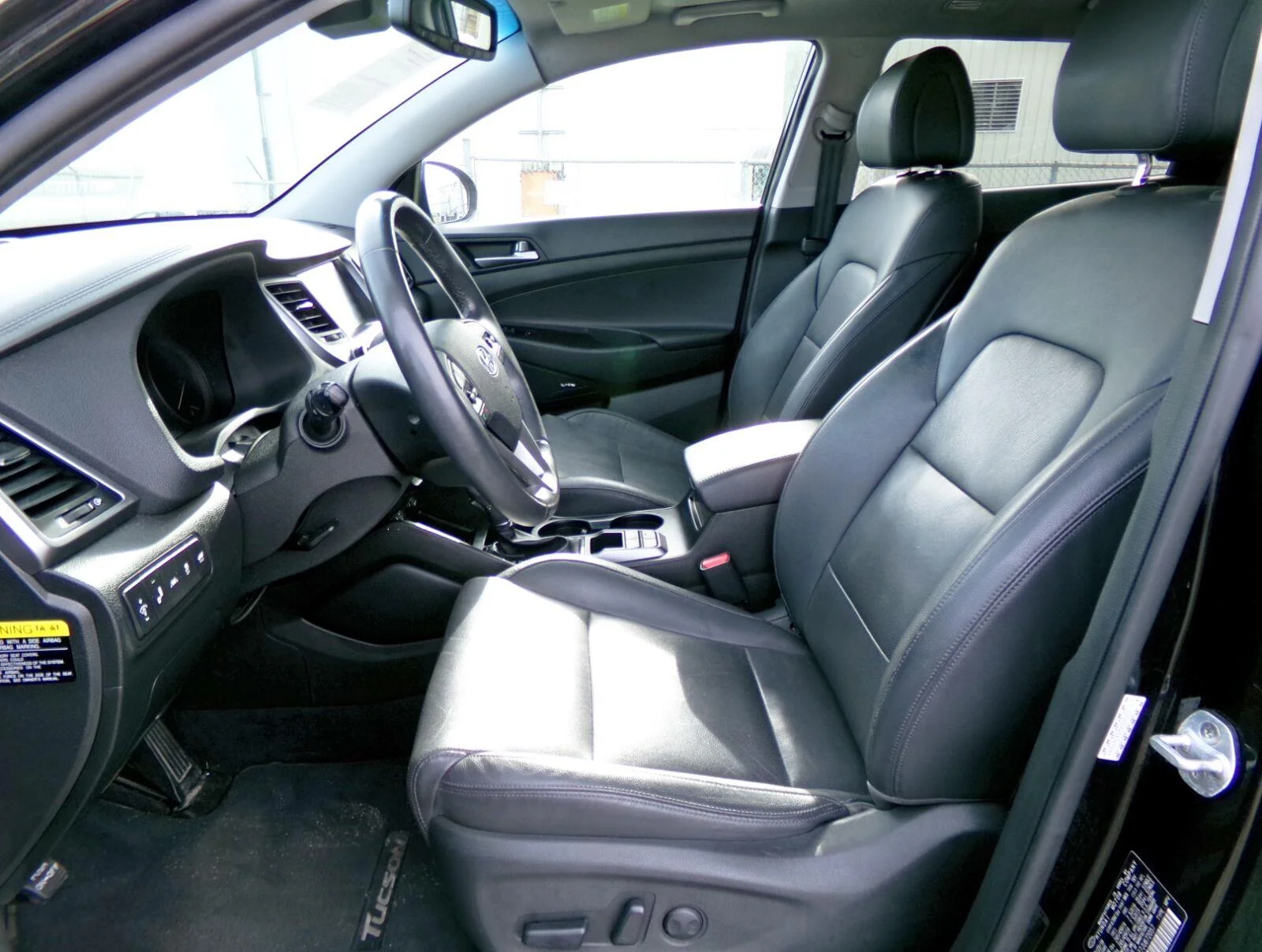 Used 2018 Black Noir Pearl Hyundai Limited image 12
