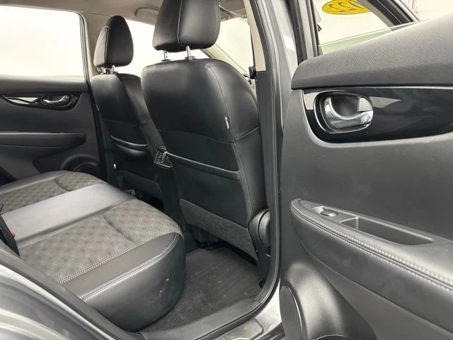 Used 2022 Gun Metallic Nissan SV image 31