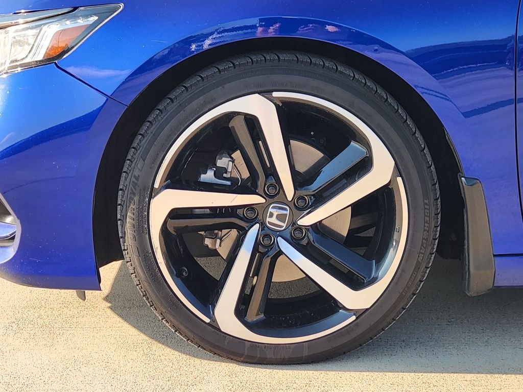Used 2019 Still Night Pearl Honda Sport 1.5T image 11
