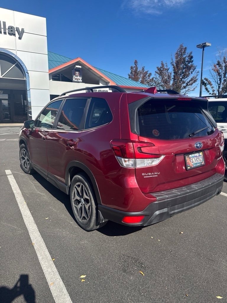 Used 2019 Red Subaru Premium image 7