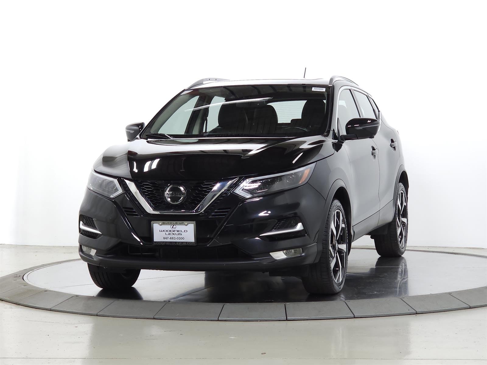 Used 2020 Magnetic Black Pearl G41 Nissan SL image 3