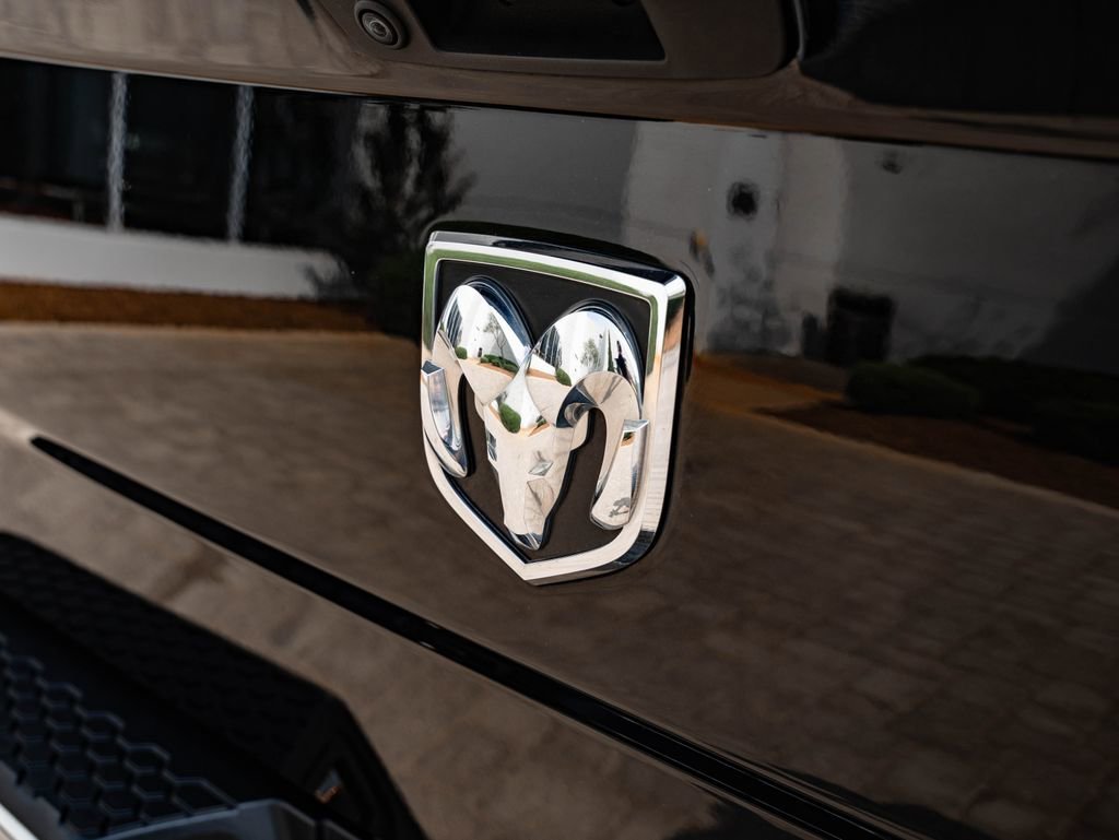 Used 2023 Diamond Black Crystal Pearlcoat Ram Tradesman image 17