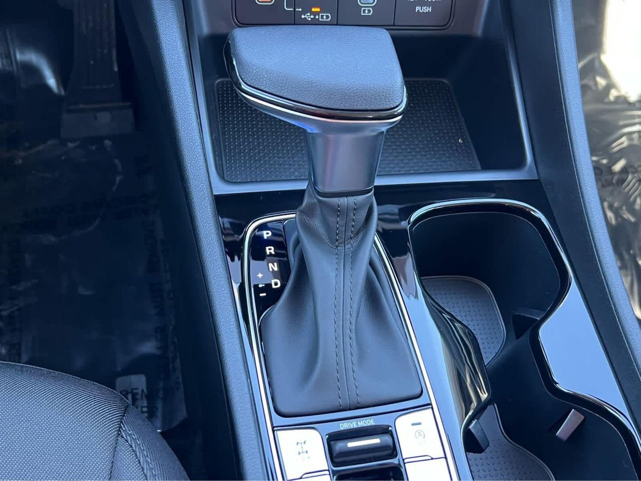 New 2026 Phantom Black Hyundai SE AWD image 74